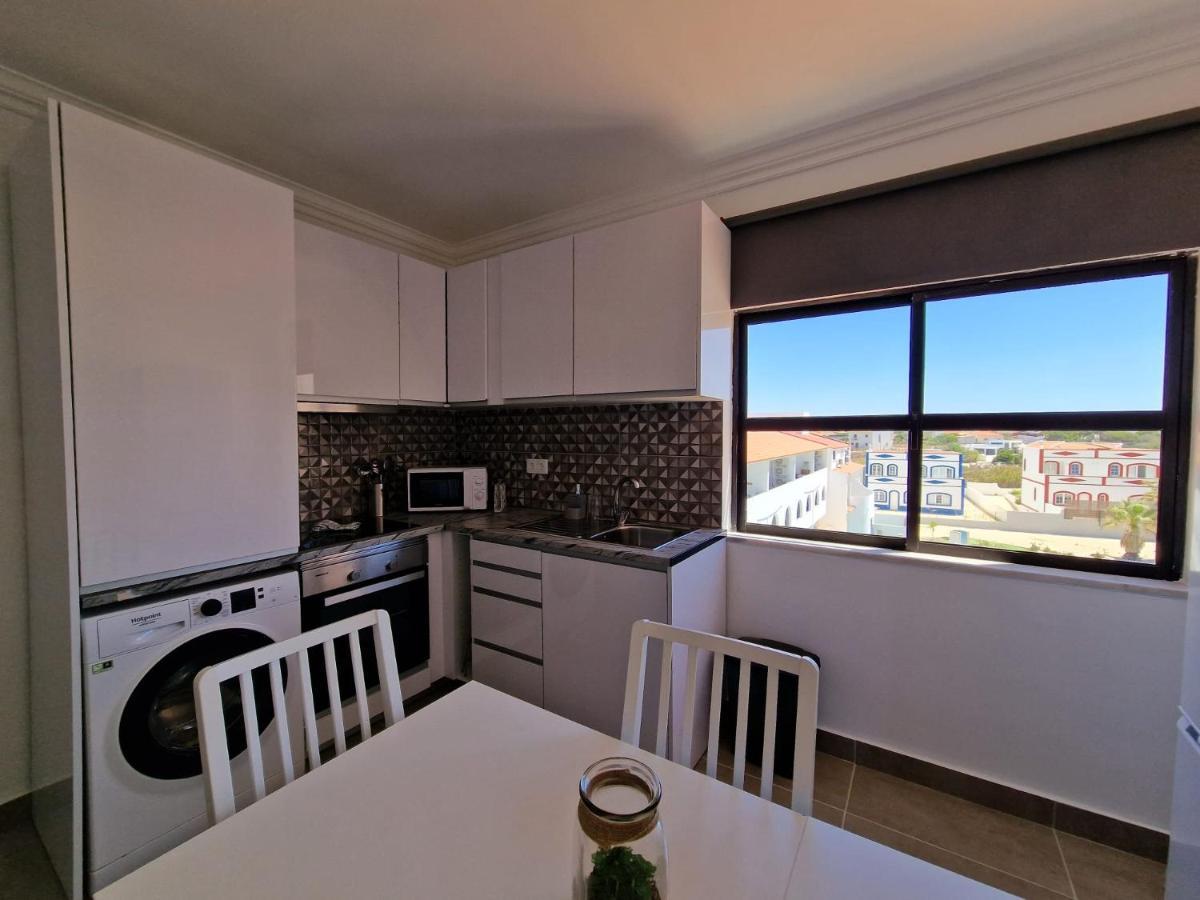 Brand New Apartment In Сагрес Екстериор снимка